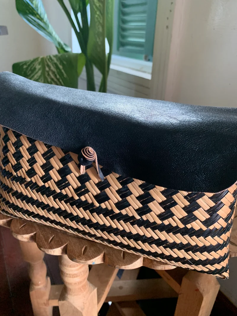 MAKOKI — Handgeweven tas