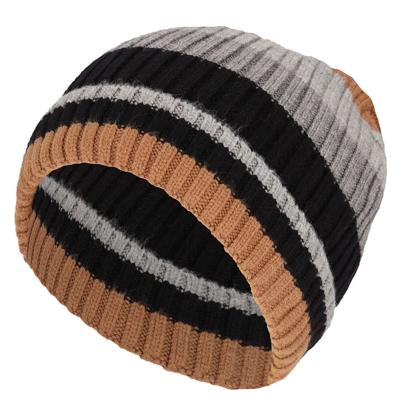 Jongens muts bruin-grijs. Maat: XS