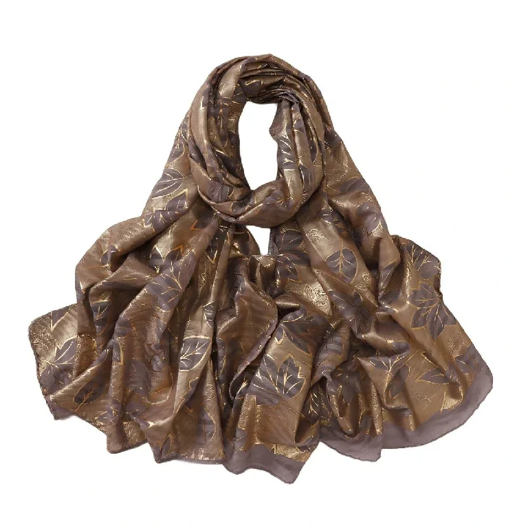 Groothandel sjaal van chiffon met goudfolie-bladpatroon, elegante hijab met metallic bladprint.