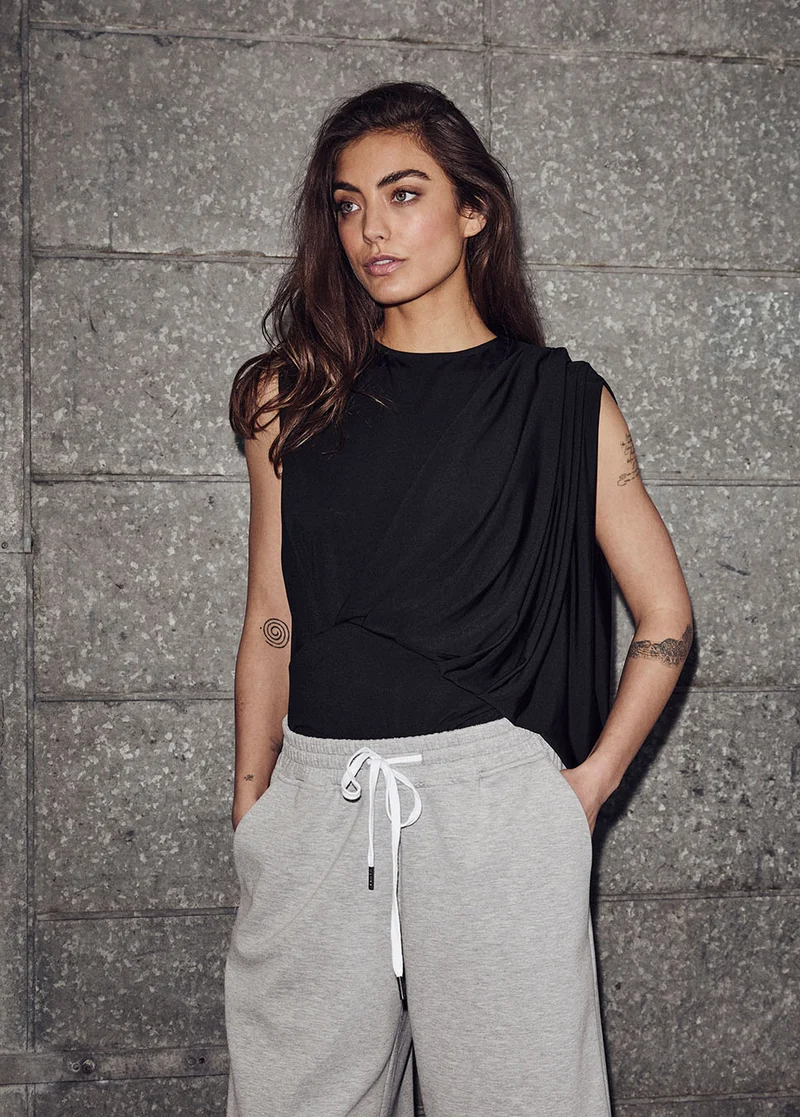 Haute L’Amitié Belek Drape Body zwart
