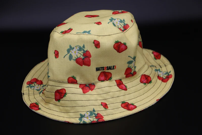 Strawberries (Reversible)