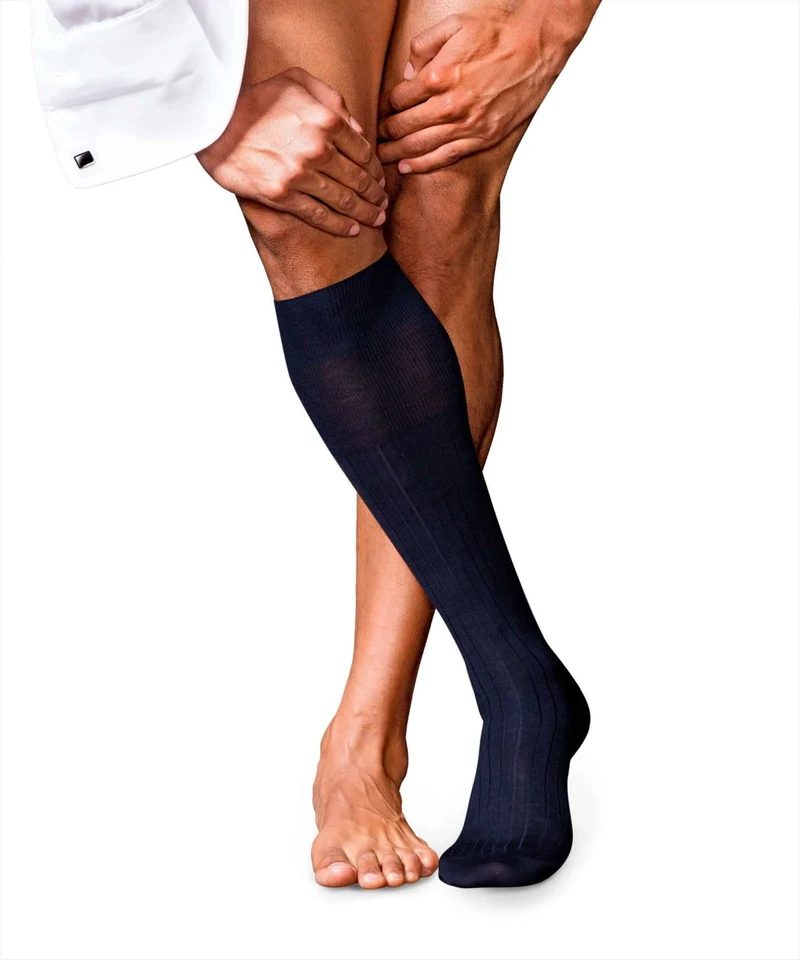 FALKE No.2 Luxury Heren Kniekous 15459 6370 dark navy