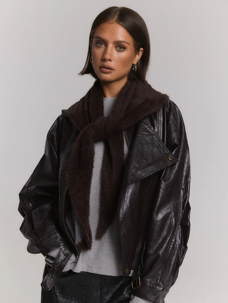 Triangle Scarf Saar | Knitted | Choc Brown | Refined Department