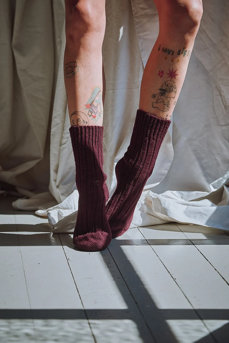 BERTHE Wool Socks - Plum