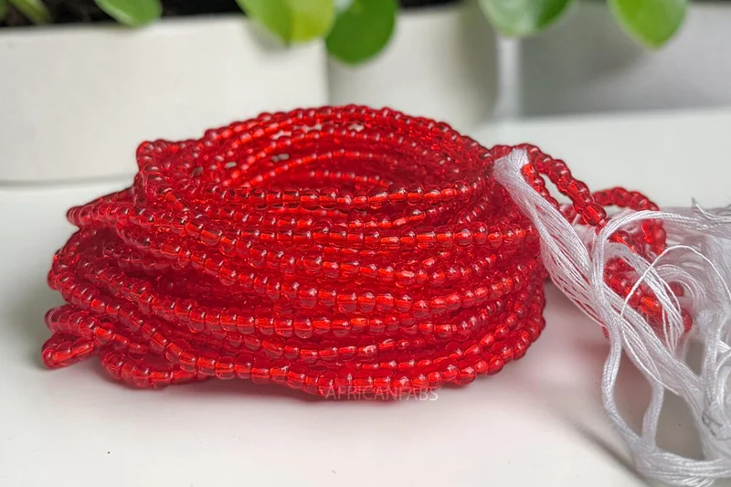 Waist Beads / Afrikaanse Heupketting - Abiémwénse - Rood (Traditioneel niet-elastisch koord)