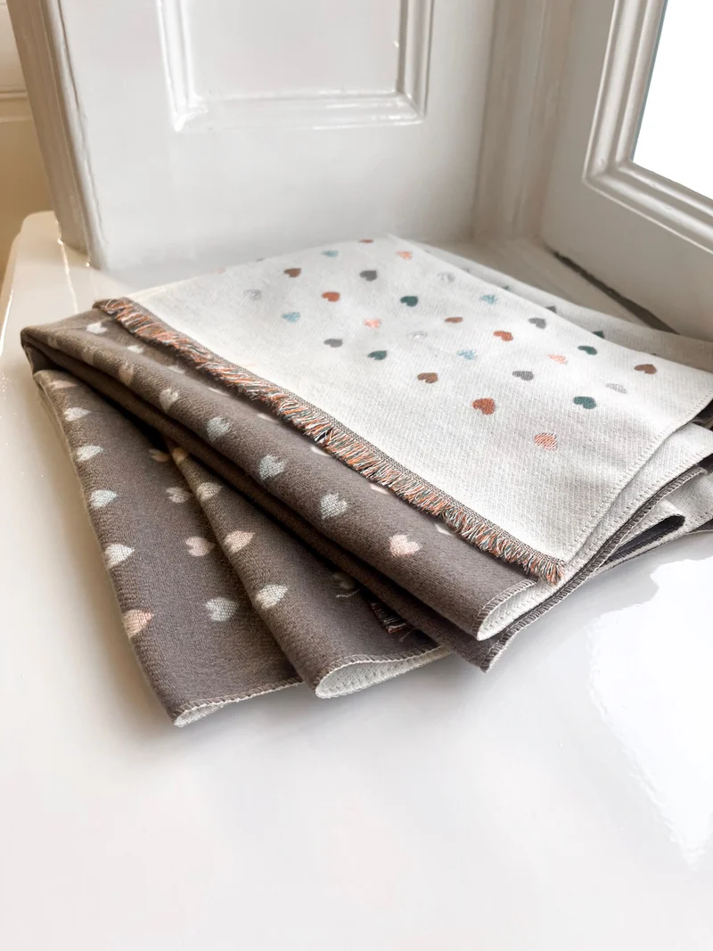Sjaal lots of love | Beige