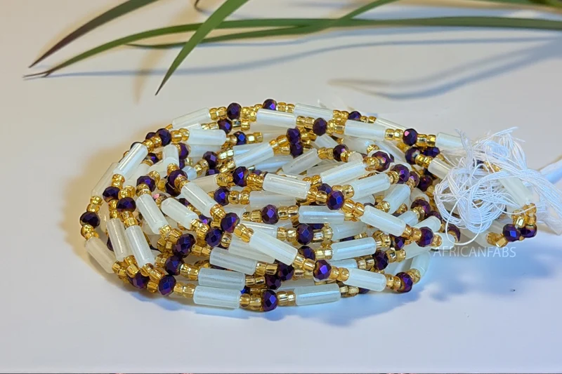 Waist Beads / Afrikaanse Heupketting - Bobo - Wit / paars (Traditioneel niet-elastisch koord)