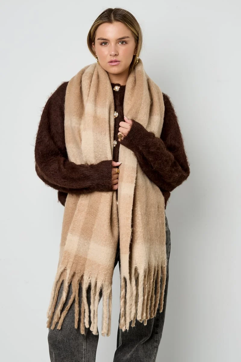 Daily babe scarf