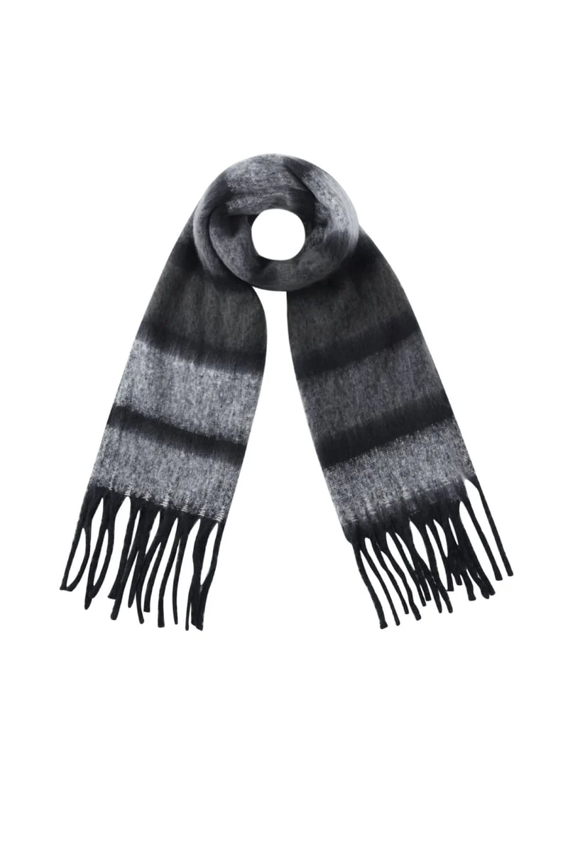 Basic autumn scarf
