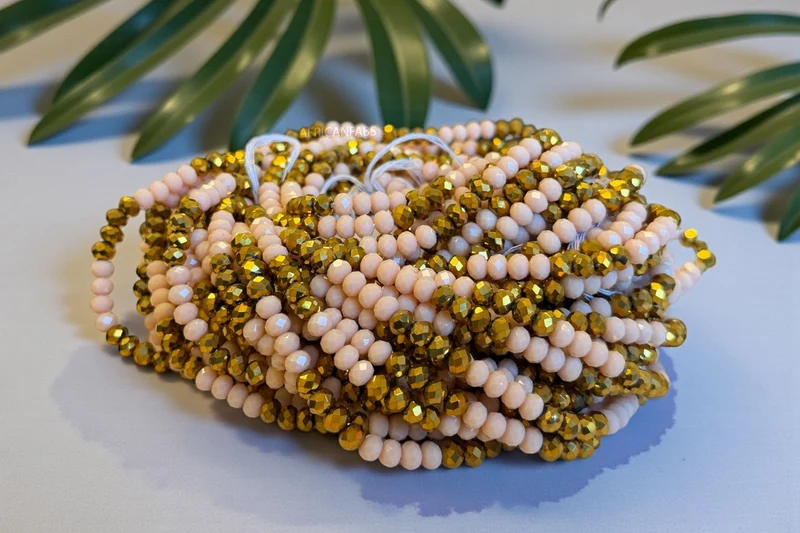 Waist Beads / Afrikaanse Heupketting - Ebébé - Goud (Traditioneel niet-elastisch koord)