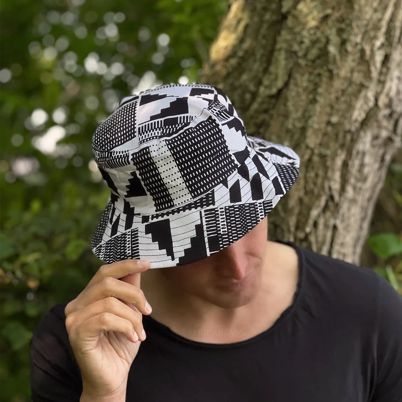 Bucket hat / Vissershoedje met Afrikaanse print - Zwart / wit kente - Kinderen & Volwassenen (Unisex)