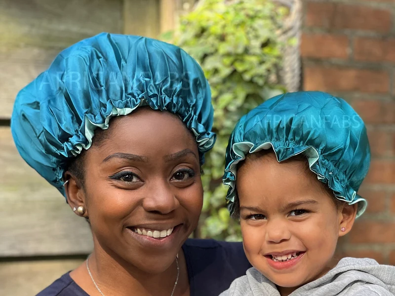 Groene Satijnen Slaapmuts (Moeder + Dochter / Mommy & Me ) Kinder Haar Bonnet van Satijn