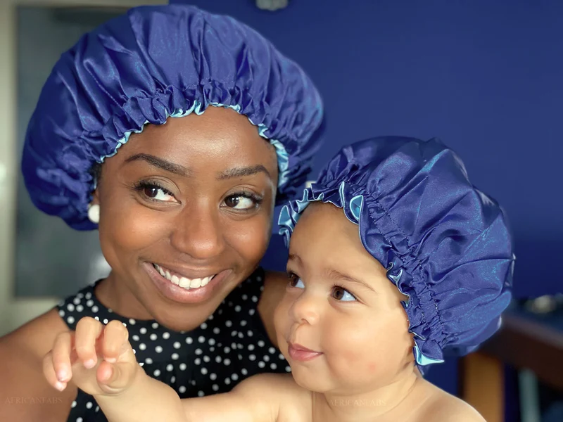 Blauwe Satijnen Slaapmuts (Moeder + Dochter / Mommy & Me ) Kinder Haar Bonnet van Satijn